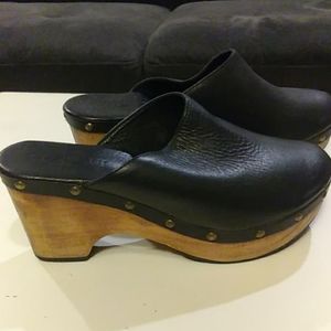 Black clogs